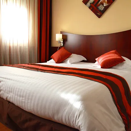 Szálloda Logis Center Breszt