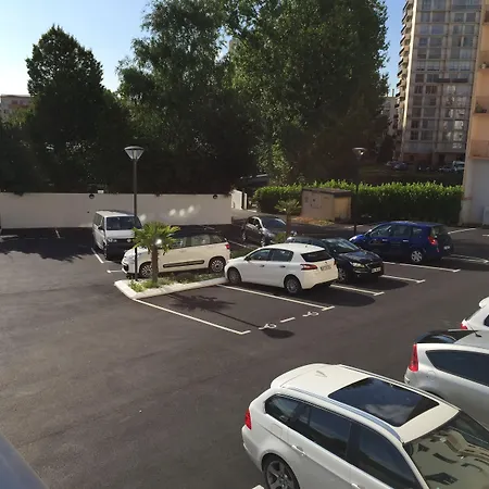 Logis Center 3* Brest