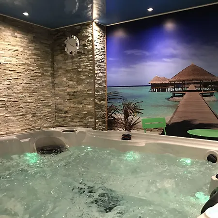 Hotel Logis Center 3*