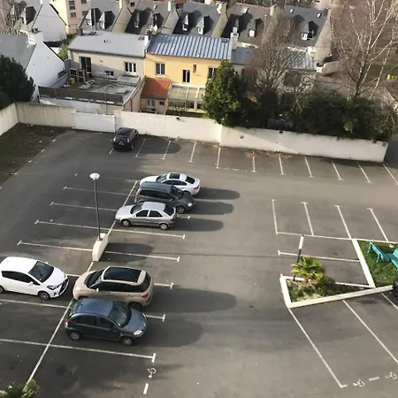 Hotel Logis Center 3*