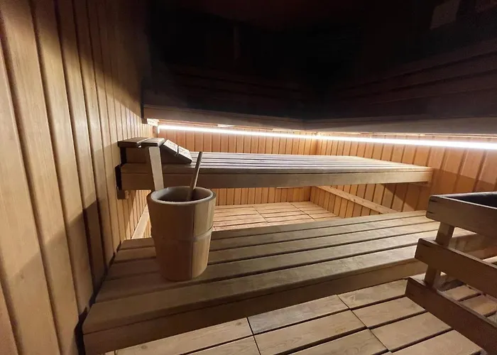 Logis Center Hotel 3*