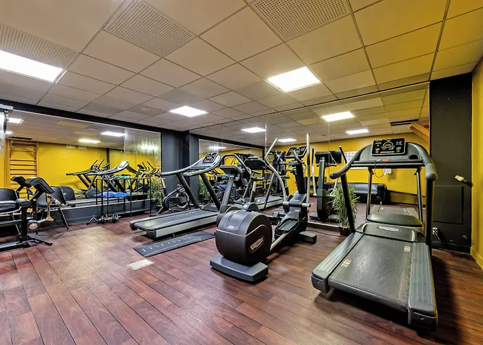 Hotel Logis Center 3*