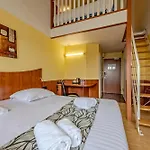 Logis Center 3* Brest