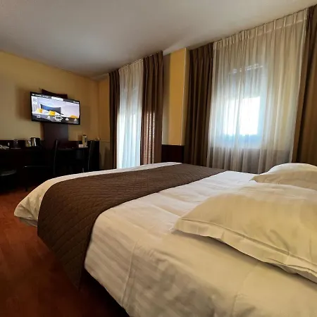 Hotel Logis Center