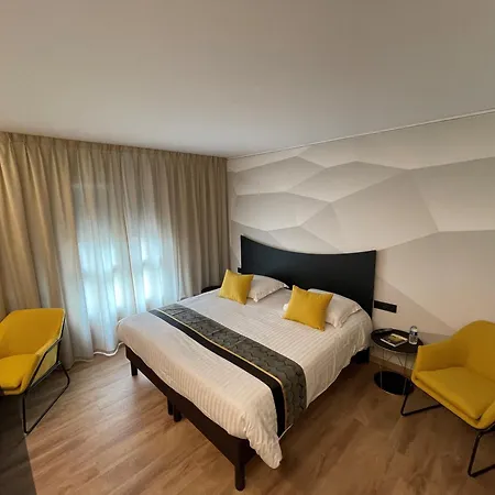 Hotel Logis Center
