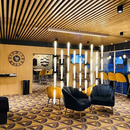 罗吉思酒店 酒店 3*