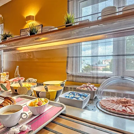 Logis Center 3* Brest
