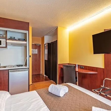 Logis Center Hotel Brest