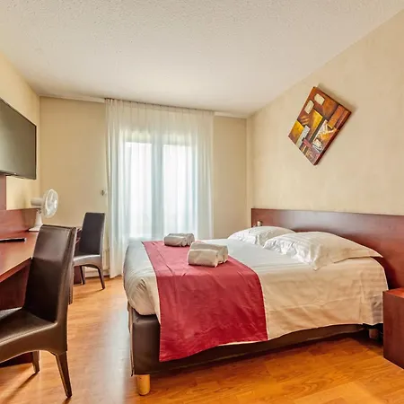 Logis Center Hotel Brest