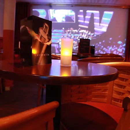 罗吉思酒店 酒店