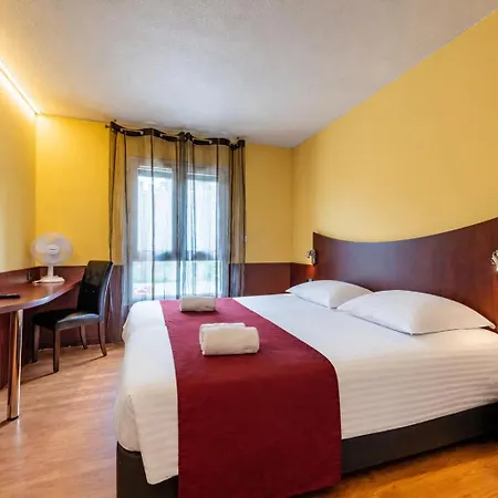 Hotel Logis Center Brest