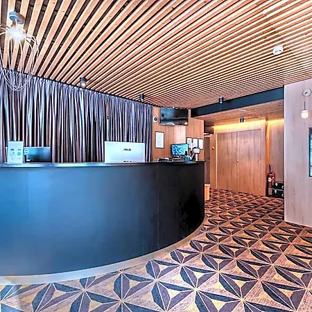 Hotel Logis Center Brest