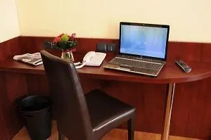 Hotel Logis Center