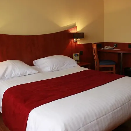 Hotel Logis Center 3*