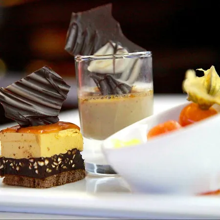 Hotel Logis Center 3*