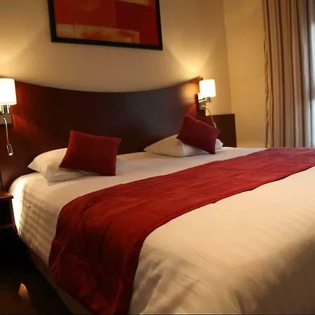 Logis Center 3*