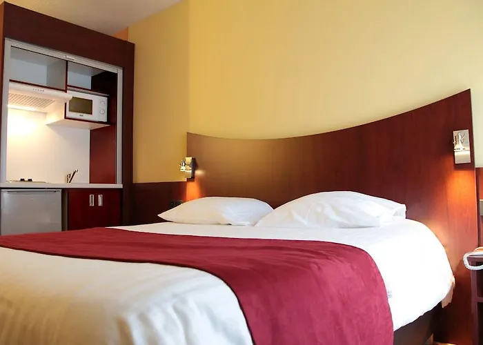 Logis Center 3* Brest