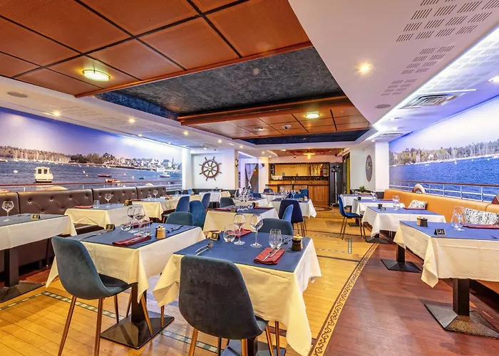 Logis Center 3* Brest